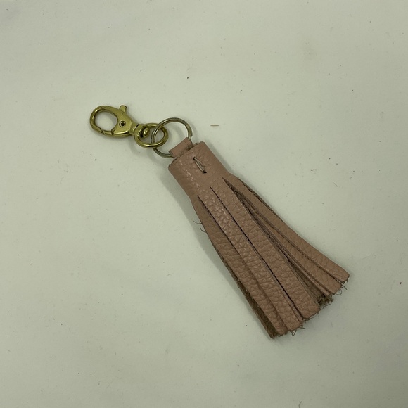 Leather Ssseko tassel clip - Picture 1 of 1
